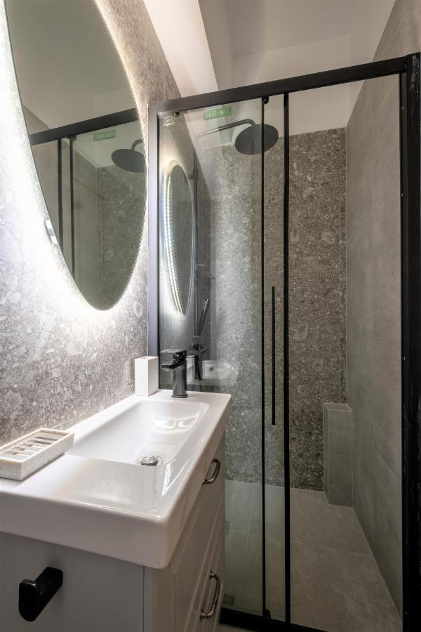 Luxury Penthouse In Prime Central Athens Thissio By Ghh Exteriör bild